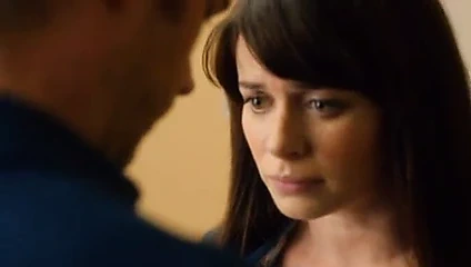 Broadchurch'te meşale ağacı bölünmesinden Eve myles