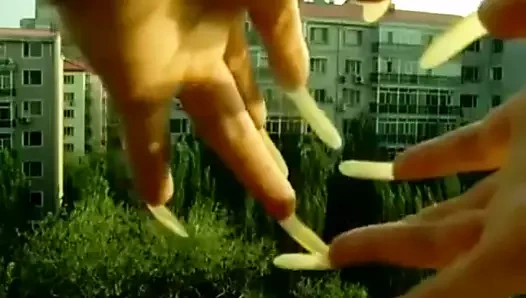 Agn'den Uzunluk (çeşitli klipler)