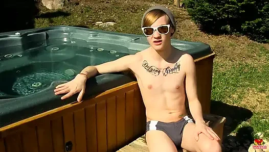 Skyler ile güneşin tadını çıkarıyor