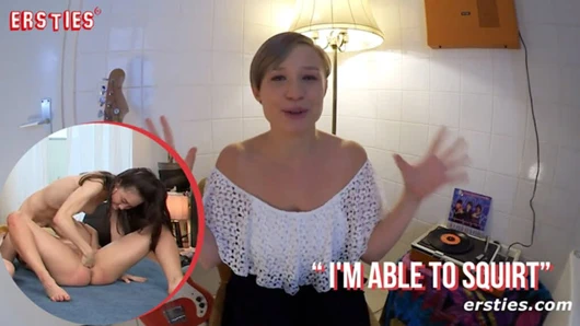 Ersties - lezbiyen 4way sırasında sıcak kızlar fışkırtma