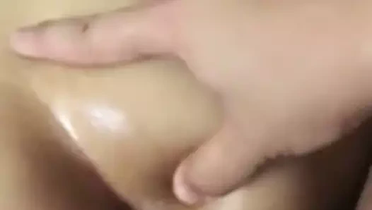 Karısı çok yüksek sesle inliyor