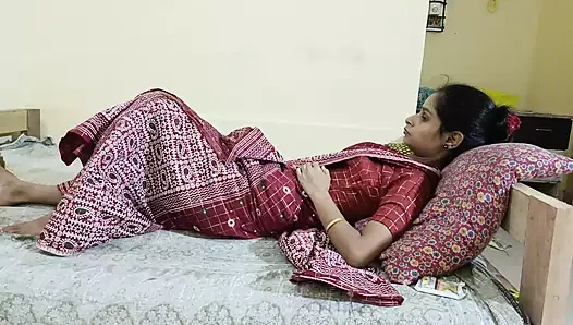 YENI MARRID HUSBEND VE EVLI KADıN EVDE SEKS YAPıYOR