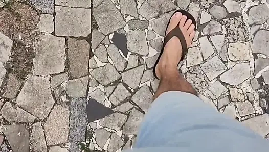 Dilimle sahibinin ayaklarını temizliyorum 10/09/2022