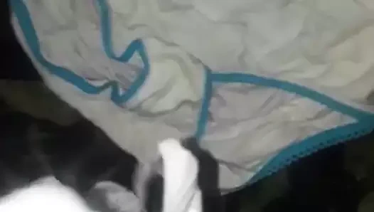 değil yeğenlerim kirli külot