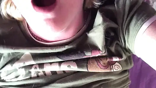 Fetlife'dan 28. 390 lbs curvyteenqueen hakkında fanteziler kuruyorken patlayıcı fışkırtmalı orgazm