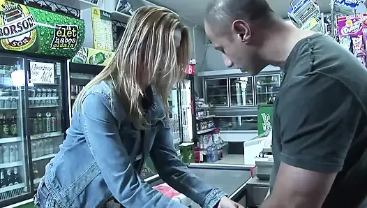 Annem erkek arkadaşımı sikti scn4