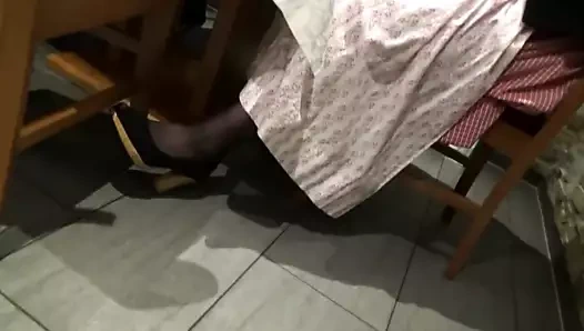 Değil anne içinde kanun naylon ayak parmaklarında gizlice filme 03