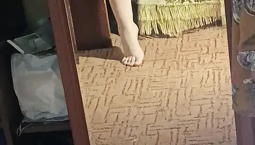 Bakış açısı sıkı amcık ve dildo, ev yapımı mastürbasyon