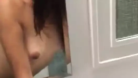 Öğretmeni biraz alır