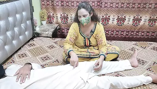 Hintli desi güzel kız arkadaş sulu amatör desi oral seks Hintçe ses xxxxx desi seks