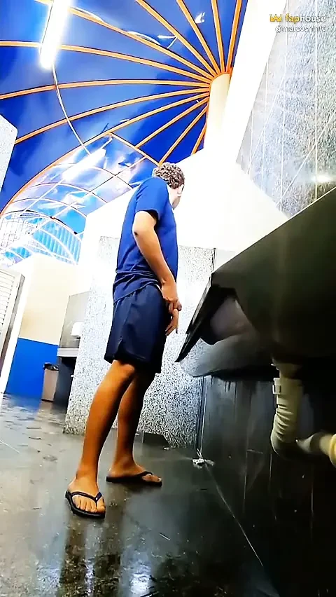 Evli Erkeklerin Hoşuna Gidip Gelmediğini Görmek Için Kamuya açık Yere Çıktım