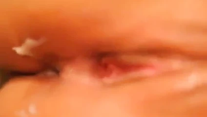 Kızdırmak sikme ve boşalmak üzerinde kedi