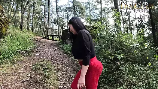 Kız arkadaşımı ormanda sikiyorum