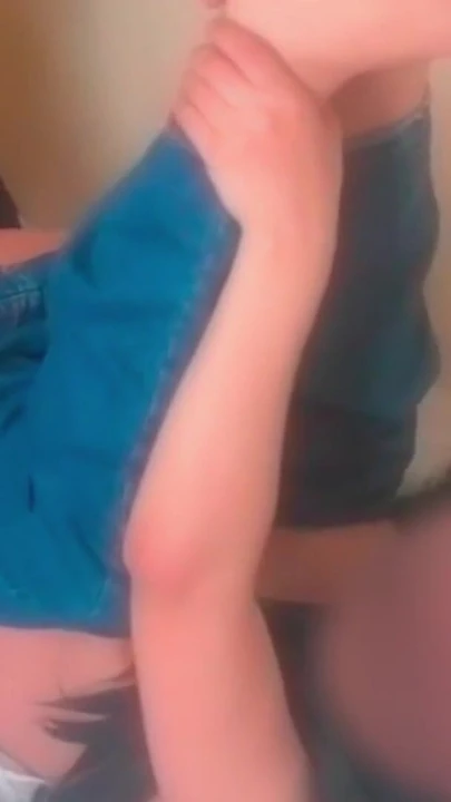 Обязательный для просмотра момент от "арабской марокканской тинки заполняют ее киску арабским сексом со спермой"