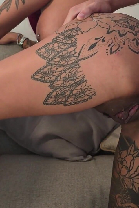 Pis Sürtük Sert Sikişiyor Ve Dölleniyor