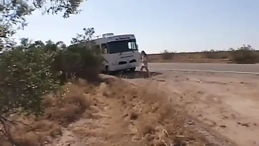 Büyük ateşli bir fahişe için büyük sert yaraklar