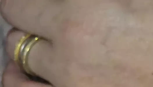 Üvey anne Pakistanlı üvey oğlunun yarağını sıvazlıyor