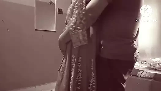 Kız arkadaş seks desi kızı sikiyor