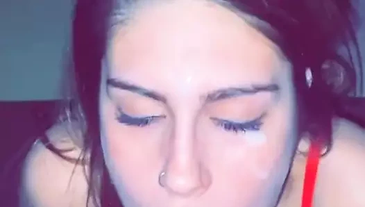 Gozando na boca da safada