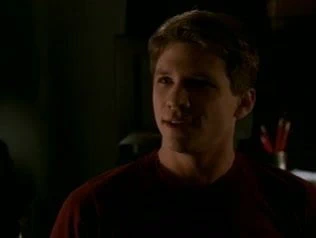 Sarah michelle gellar - seksi buffy klip 2