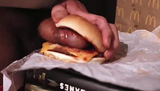 O kadar azgındım ki bir çizburgerle sikiştim
