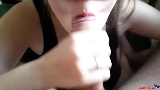 Bebek emme çük kapatmak ve boşalmak yutmak