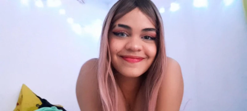 Birkaç etkileyici üvey erkek kardeş (odada sikişirken kendilerini kaydediyor) üvey kardeşler video blog