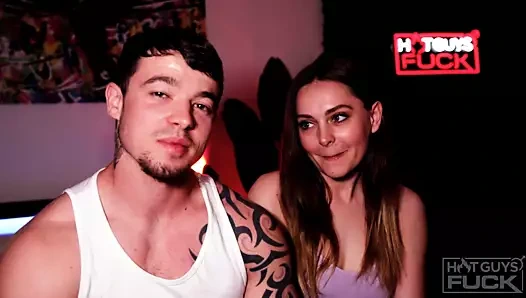 Sıcak minyon genç pounder'a hayatının yolculuğunu veriyor!