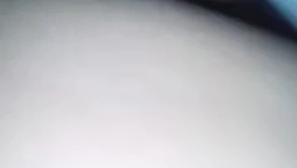 Porno tiyatrosunda kriko yapıyor.