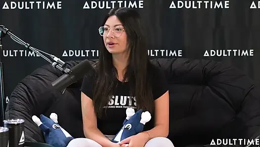 Cami Strella bir kült hayatta kalmak, tiktok şöhreti ve tek eşlilik dışı | Adult Time Podcast
