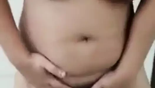 Desi tombul dolly yenge soyunma ve dans