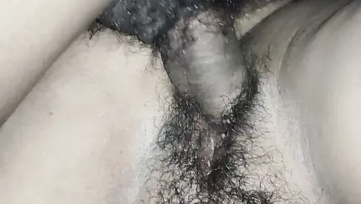 J’ai baisé ma belle-sœur pour la première fois dans une vidéo de sexe indienne
