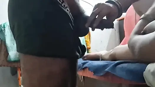 Hintli ateşli üvey kız kardeş sikişiyor seks videosu