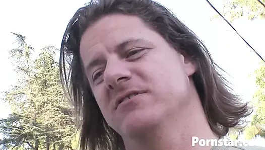 Azgın kacey jordan büyük bir yarak emiyor