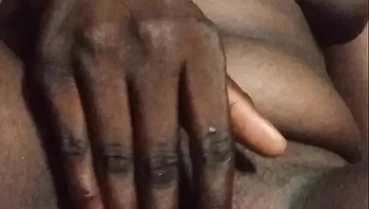 Tam zamanlı mastürbasyon tek başına