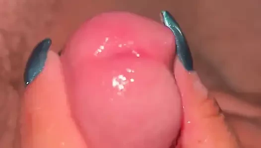 Mavi metalik tırnaklar ve boşalma