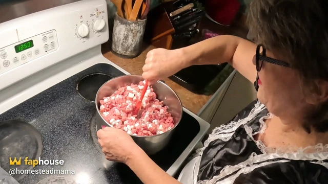 Cheryl cadılar bayramı ziyafeti çekiyor