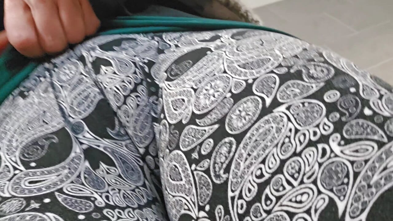 Çöplük, rıhtım ve umumi tuvalette sidik maceraları