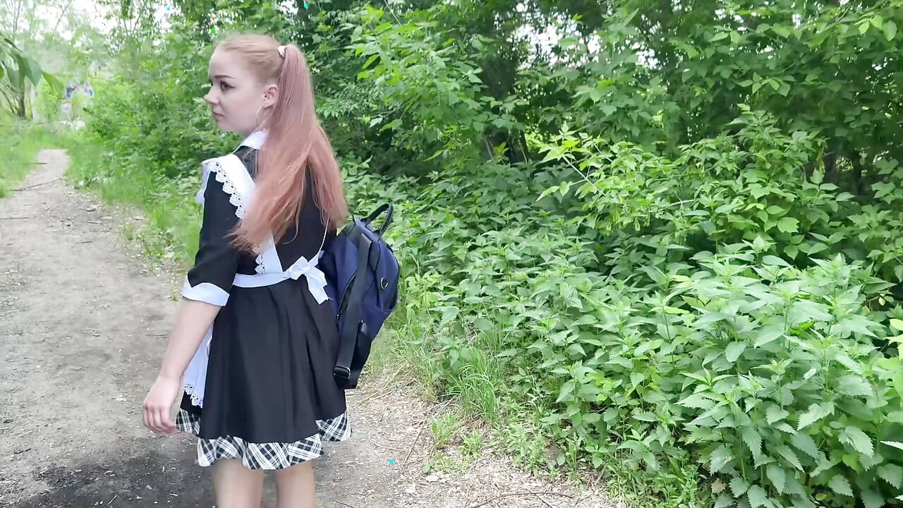 Pleased the schoolgirl after graduation with a big and cum on her face