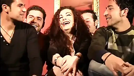 Jessica Rizzo в пример мою задницу, сцена 01