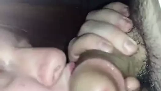 Fahişe evli iri güzel kadın boşalıyor