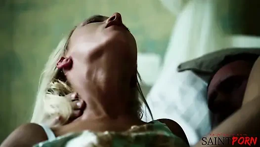 Vanessa Hell ham orta yaşlı seksi kadın deliğine bir dalgıç yarağını alıyor