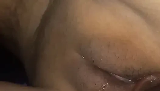 Komşum beni kocası çalışırken davet ediyor