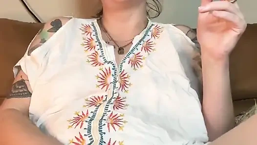 Sigara içen fetiş orta yaşlı seksi kadın mastürbasyon