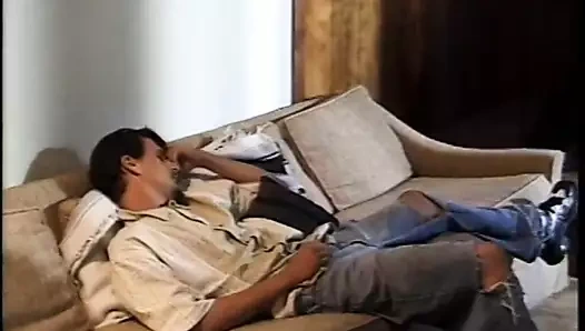 Amigo bazı lanet ve sperm yutma geliyor