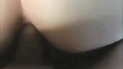 Amatör genç kızın götü dölleniyor