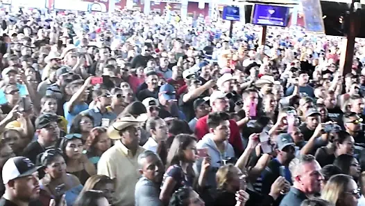 Los horoscopos de durango sıcak olgun şarkıcı