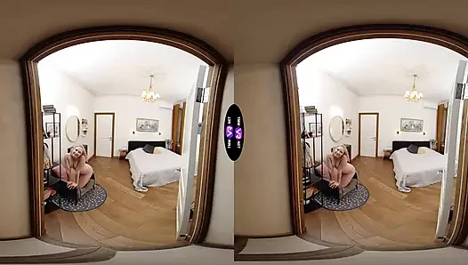 Sara bork ateşli bir parti öncesi striptiz gösterisiyle erkeğini azdırıyor - teenmegaworld