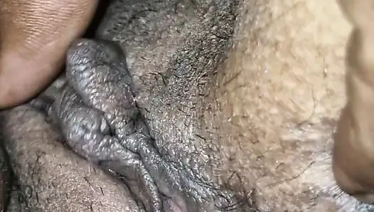 Hintli kadının susamış gençliği