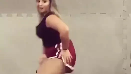 büyük popo dansçı